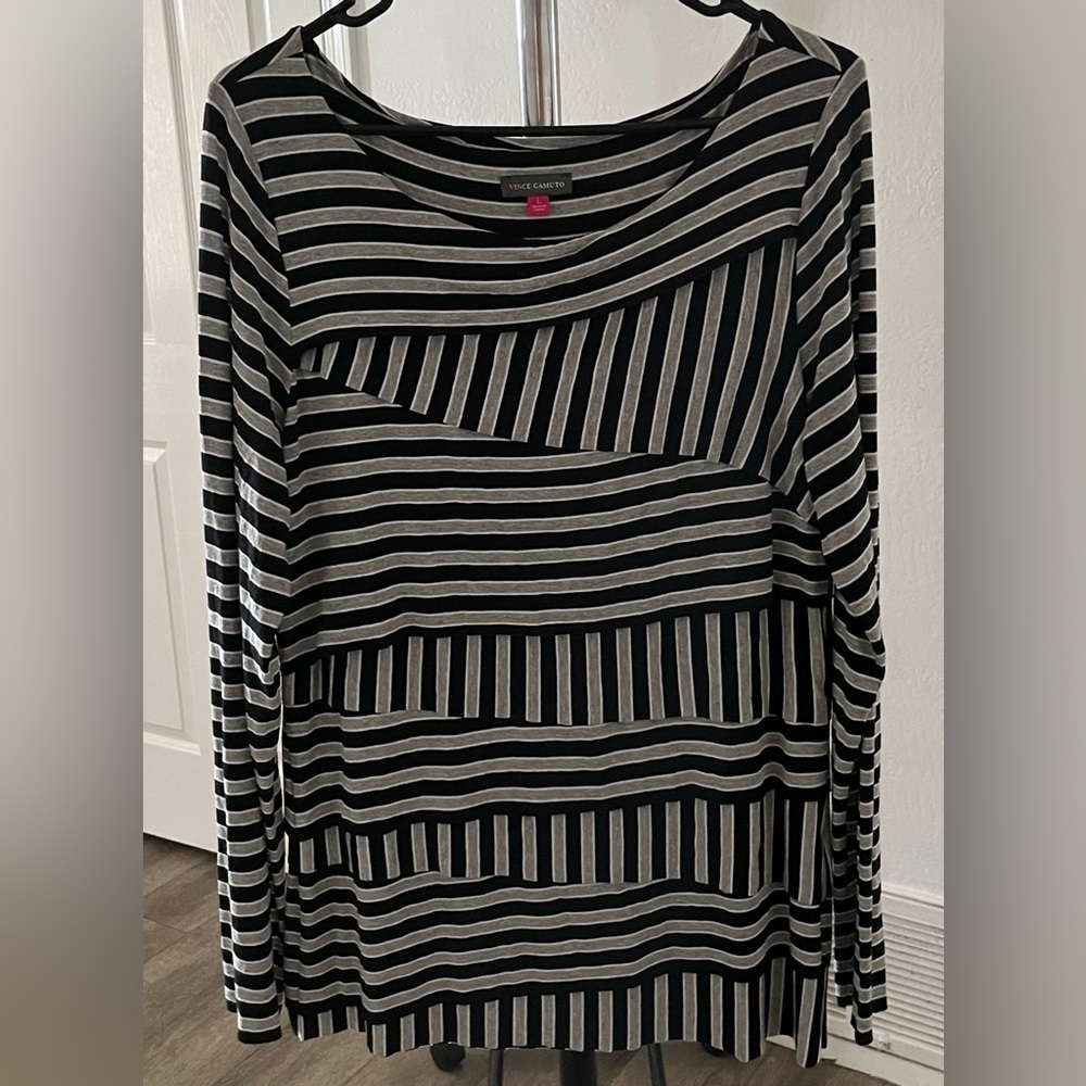 Vince Camuto Long Sleeve Tiered Striped Tunic Blouse Women’s Large